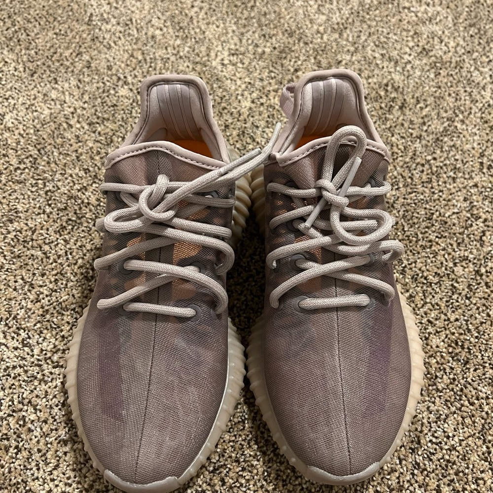 Yeezy Boost 350 V2 Mono Mist
